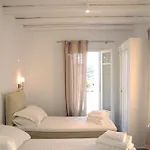 Kapetan Tasos 4*