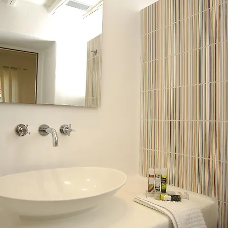 Kapetan Tasos Aparthotel Pollonia