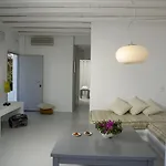 Kapetan Tasos 4*