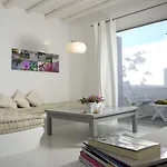 Kapetan Tasos 4* Поллония