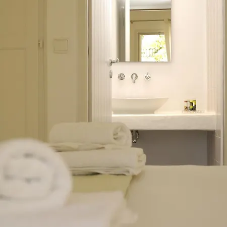 Ξενοδοχείο με διαμερίσματα Kapetan Tasos 4*