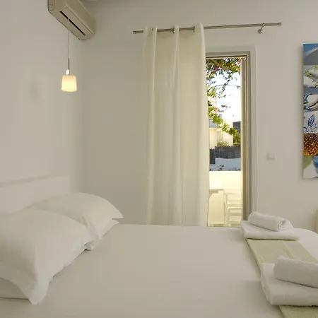 Kapetan Tasos Aparthotel Pollonia