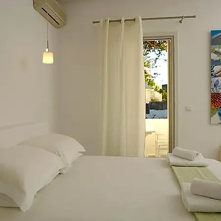 Kapetan Tasos 4* Pollonia