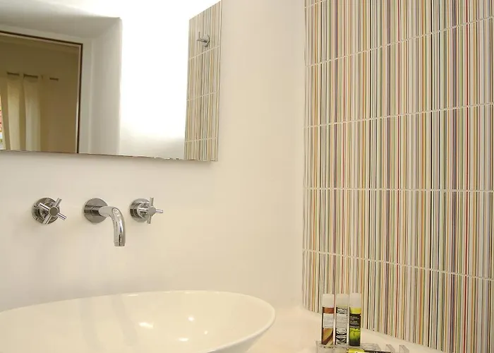 Kapetan Tasos Aparthotel Pollonia