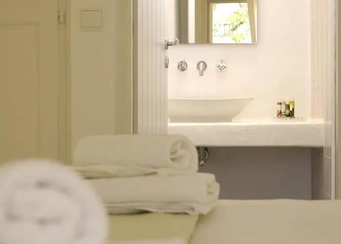 Aparthotel Kapetan Tasos 4*