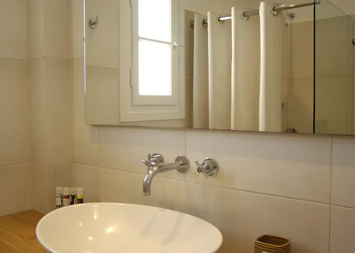 Kapetan Tasos 4* Pollonia